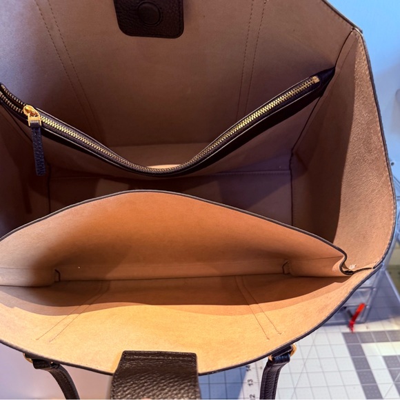 🌹Like new Tory Burch 144689 Thea Tote/Black Pebble Leather Large Shoulder Bag - Picture 7 of 7